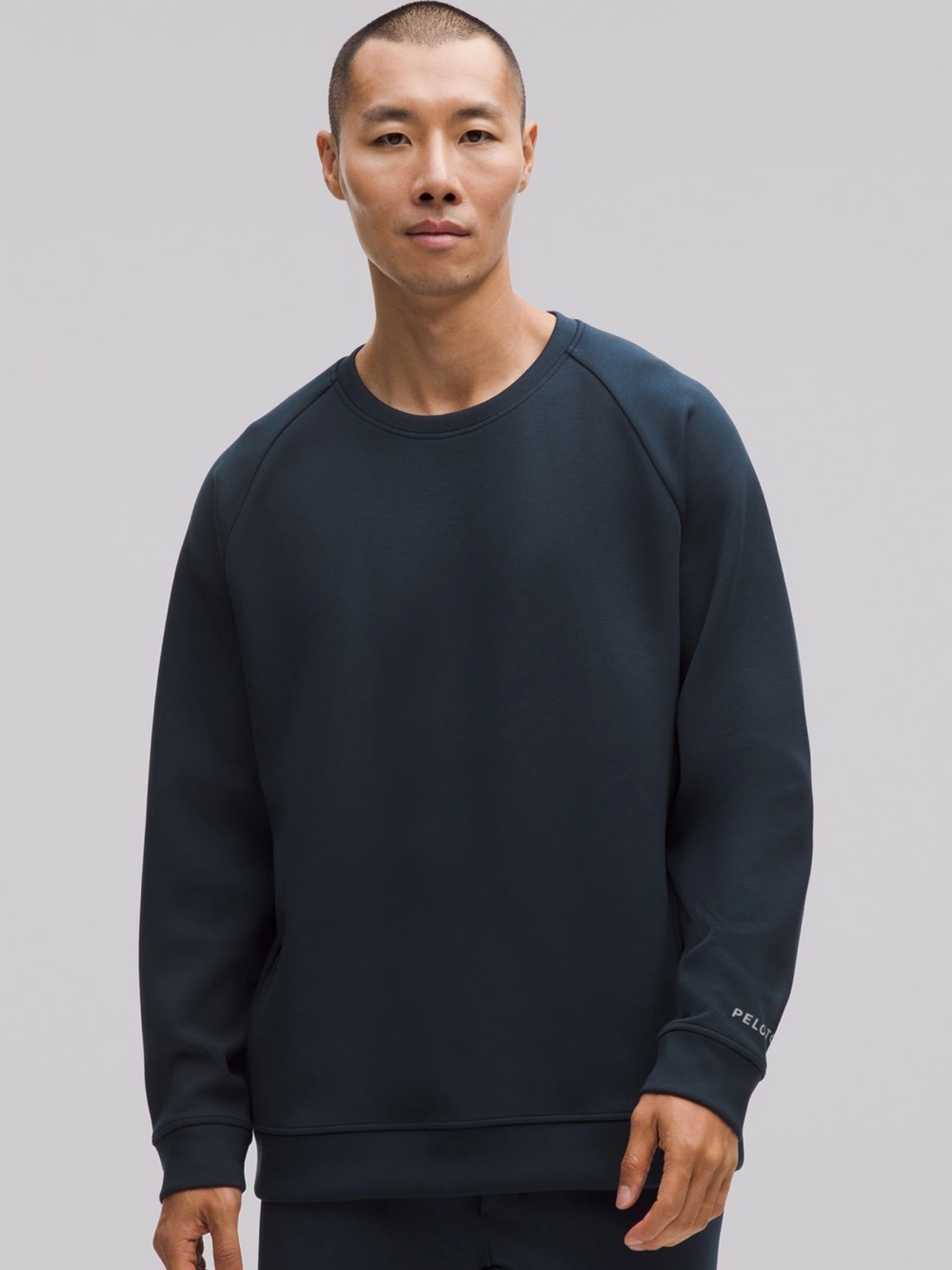 Smooth Spacer Classic-Fit Crew